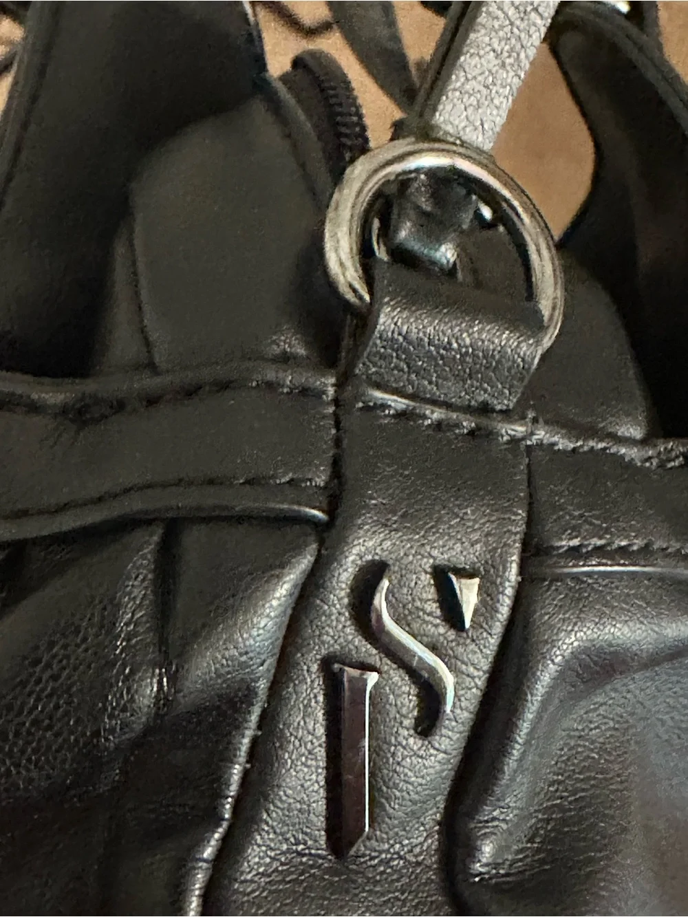 Simply Vera Wang Satchel Bag Handbag Purse Black. Pleated Design Faux Leather